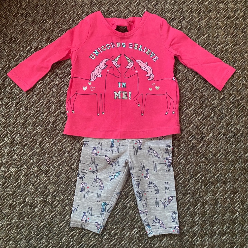 Carter’s Outfits - Picture 4 of 6